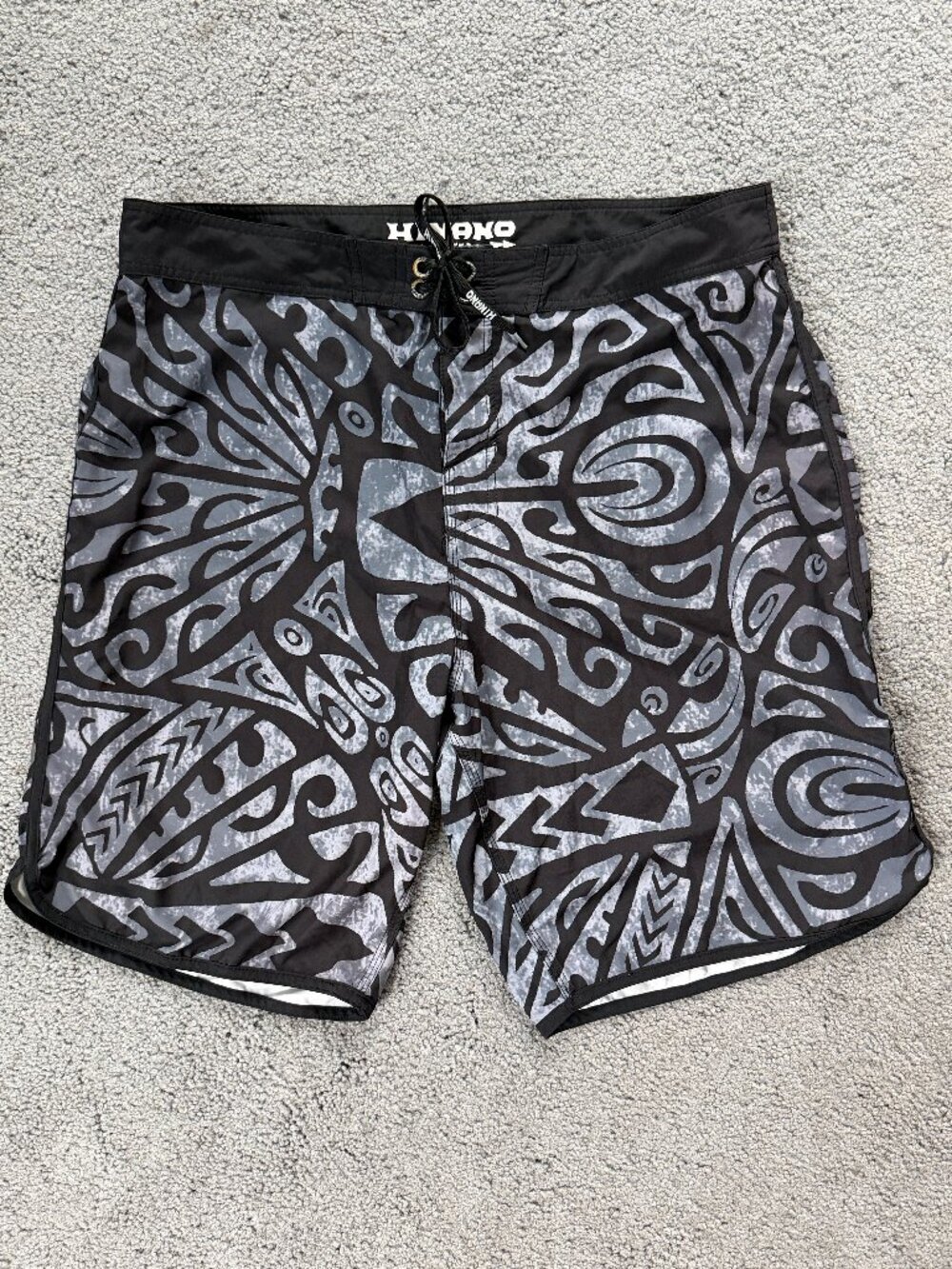 RARE Hinano 1955 Collection Tahiti Board Shorts -Men's Sz. 40- Black/White - EUC